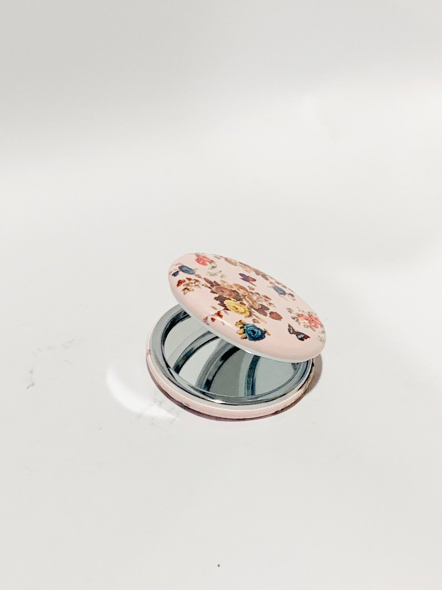 Mini Cosmetic Mirror-Easy to carry and use